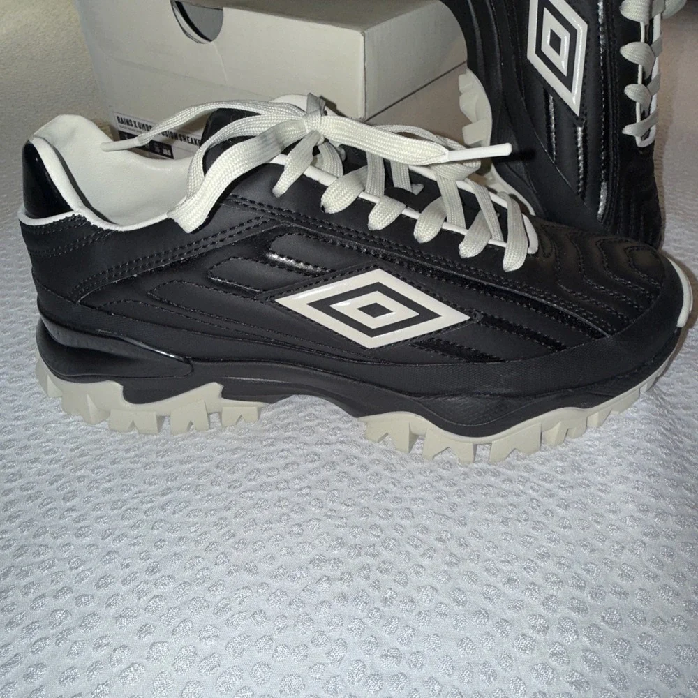 Rare Rains X Umbro Collab Fusion Sneaker Men's Sz 8 Black White New With Box